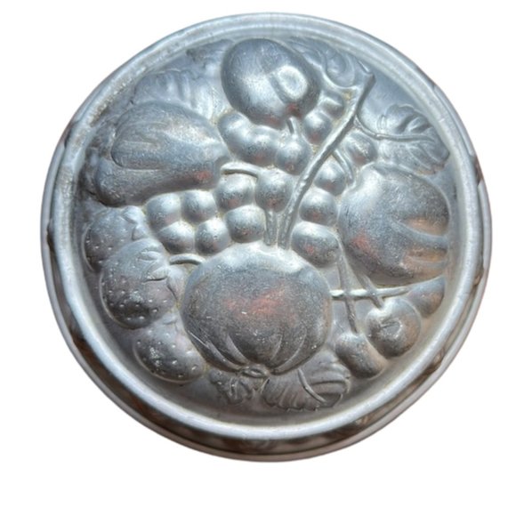 Other - Baking Mold with Fruit and Vegetable Design 7" Diameter Vintage